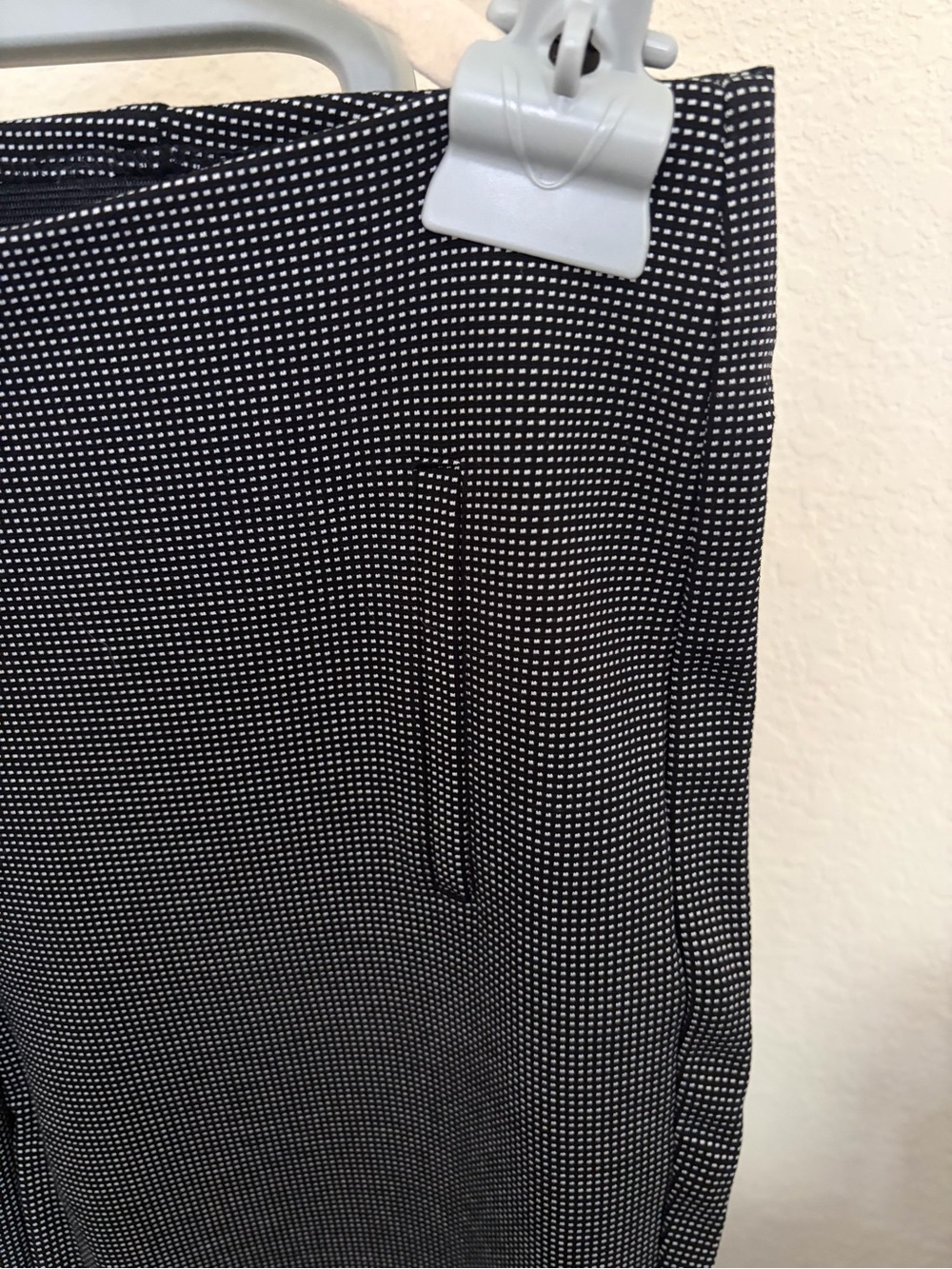Chico's Women’s Slim Dress Pants in Charcoal Micro-Check - Picture 2 of 4